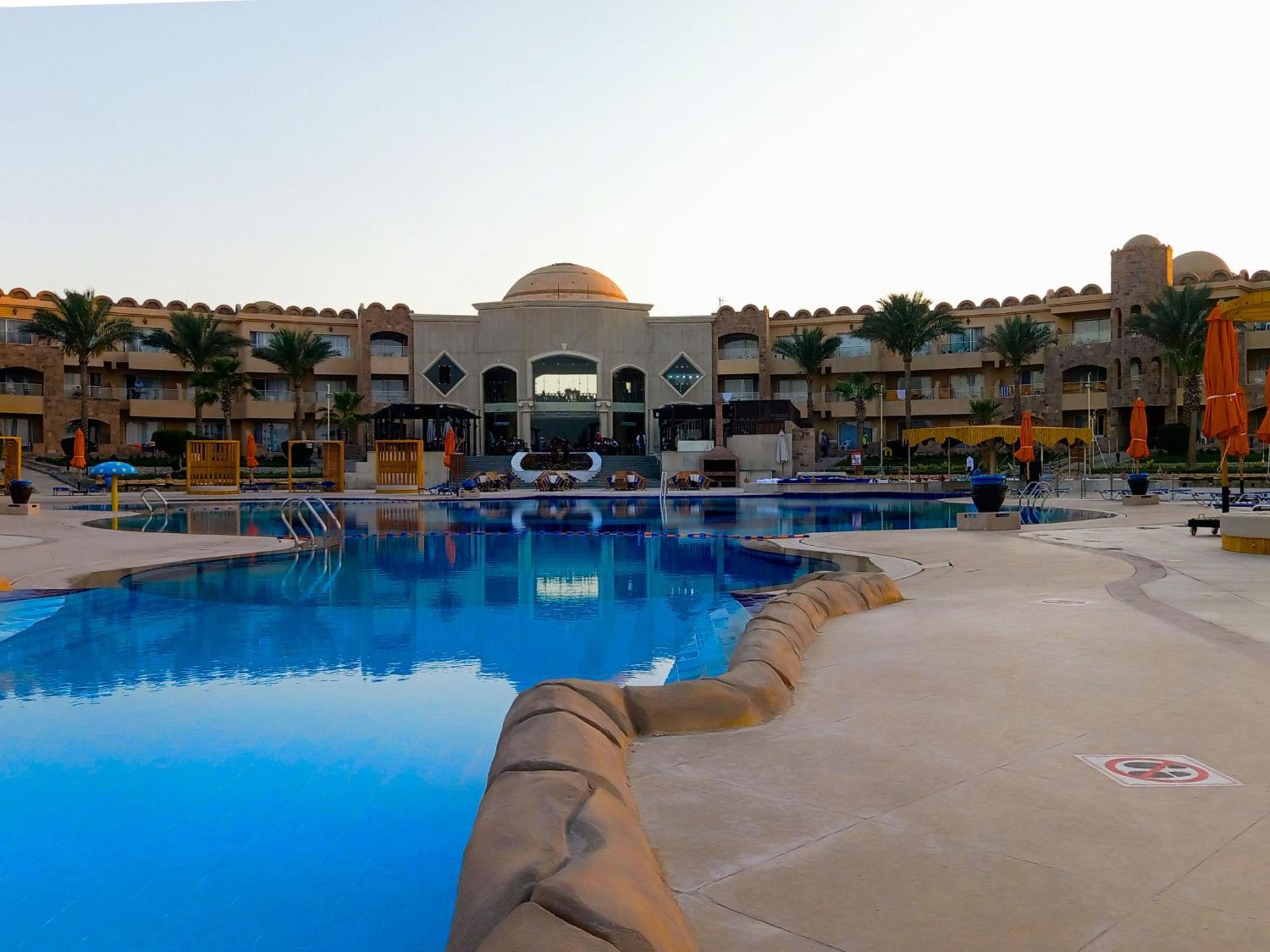 Utopia Beach Club El Qoseir Екстер'єр фото
